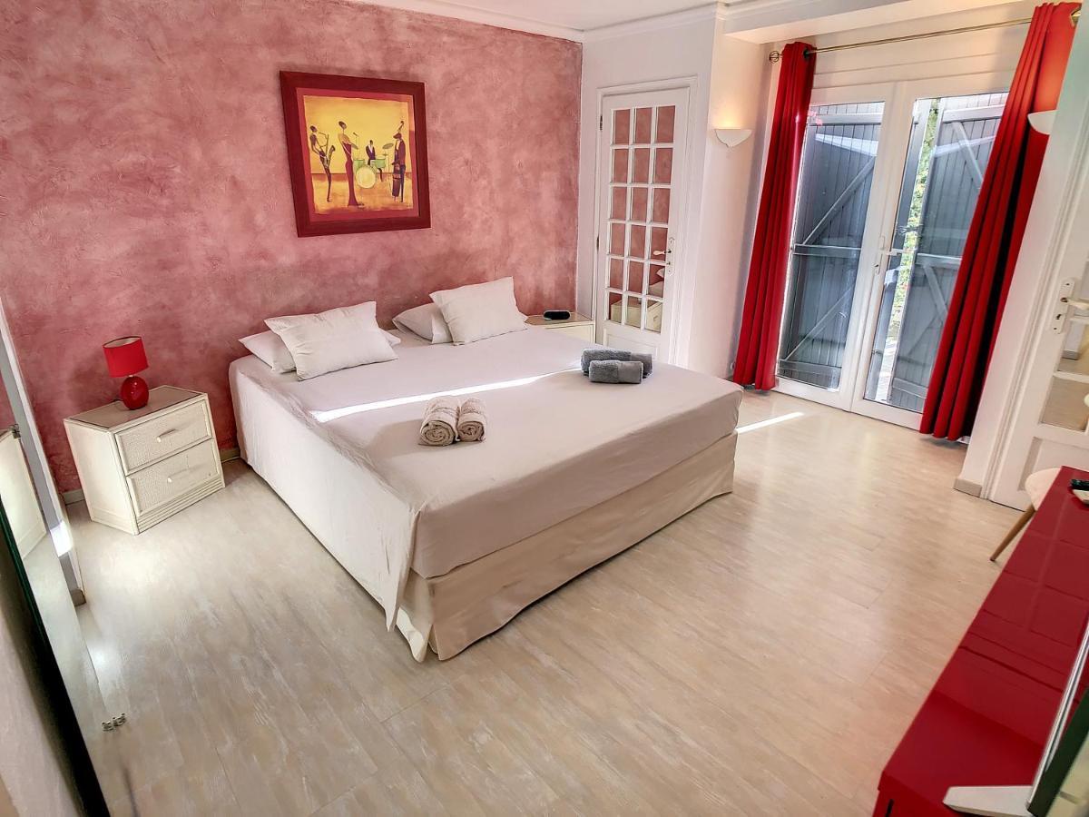 3 Bedrooms Villa Near Cannes - Pool & Jacuzzi - Sea View Mandelieu-la-Napoule Exterior foto