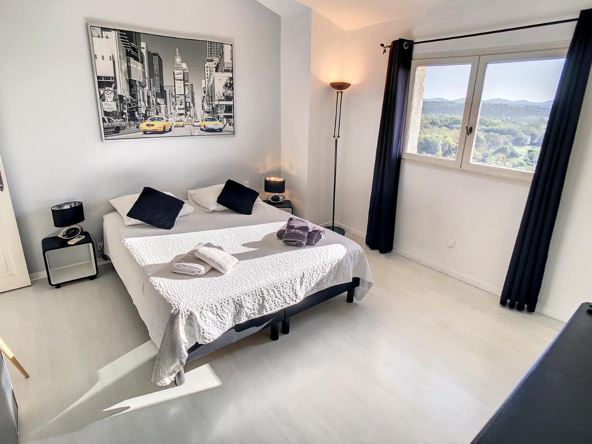 3 Bedrooms Villa Near Cannes - Pool & Jacuzzi - Sea View Mandelieu-la-Napoule Exterior foto