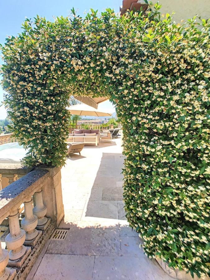 3 Bedrooms Villa Near Cannes - Pool & Jacuzzi - Sea View Mandelieu-la-Napoule Exterior foto