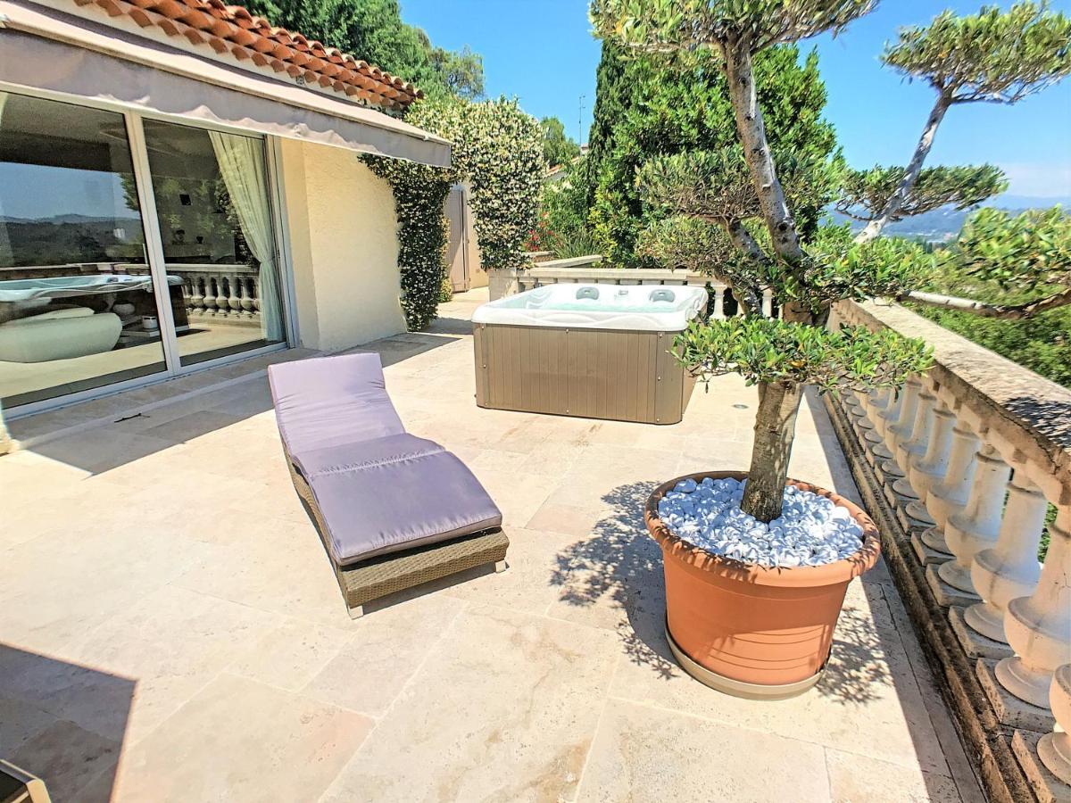 3 Bedrooms Villa Near Cannes - Pool & Jacuzzi - Sea View Mandelieu-la-Napoule Exterior foto